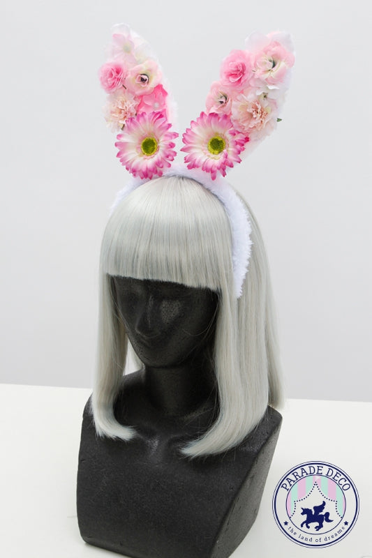 粉红色的花兔子耳朵