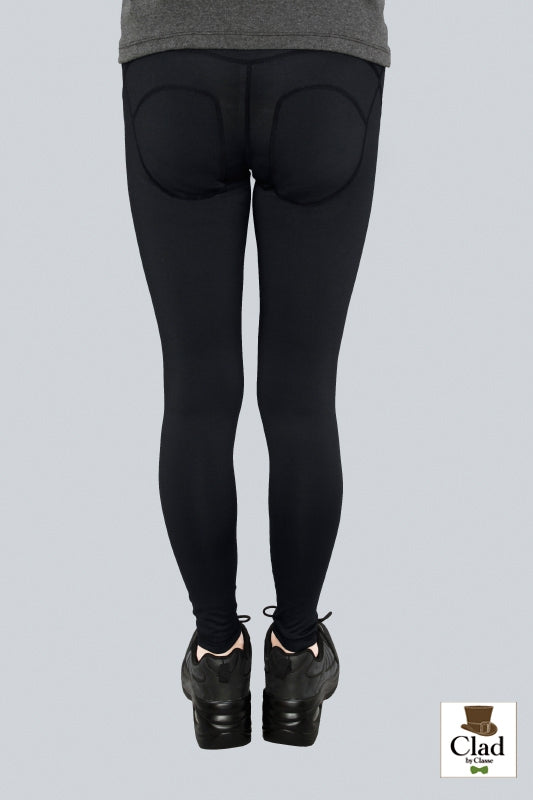 スポーツパンツ　ロング 黒