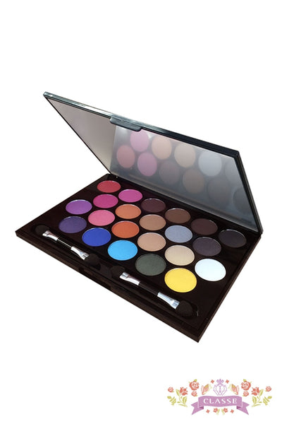 Dolce Cosmetics 22种颜色的化妆盘。