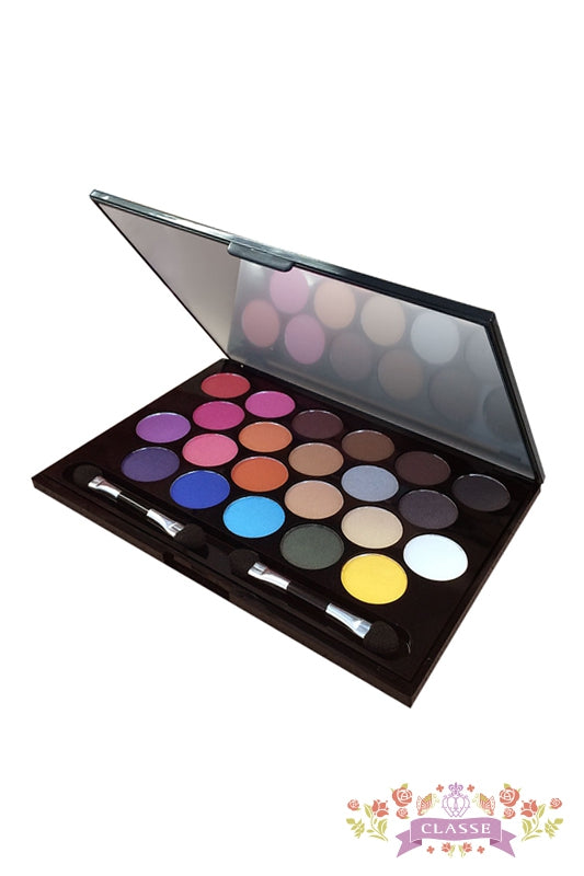 Dolce Cosmetics 22种颜色的化妆盘。