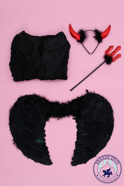 恶魔的蕾丝裙服装