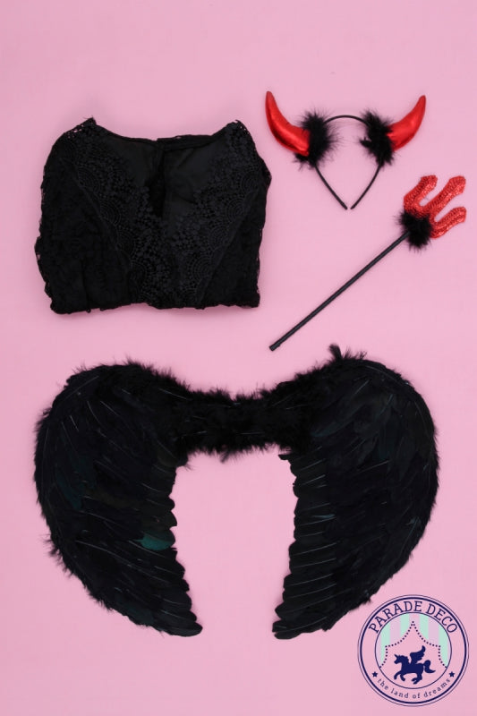 恶魔的蕾丝裙服装